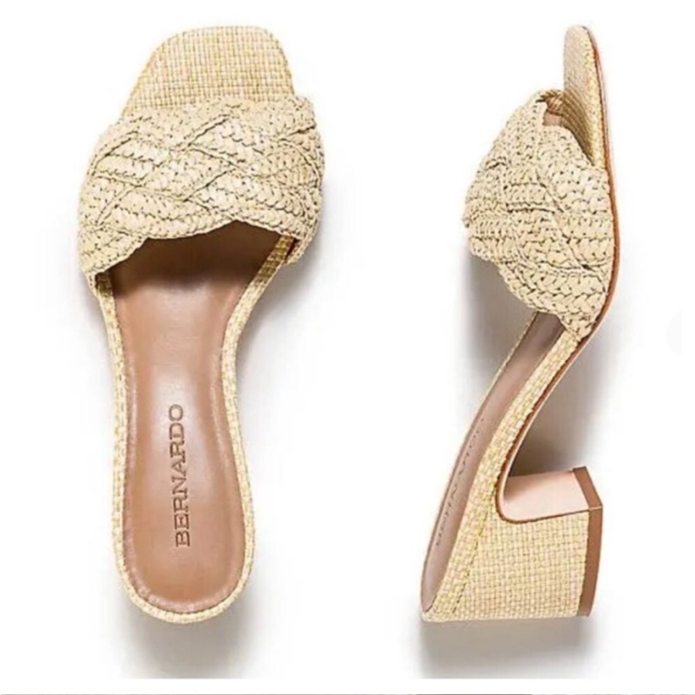 Bernardo rafia sandal